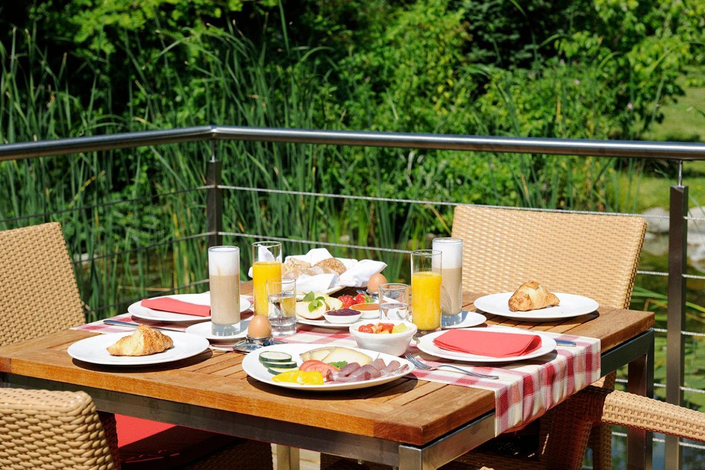 Hotel Garni Partaneshof Мерано Экстерьер фото