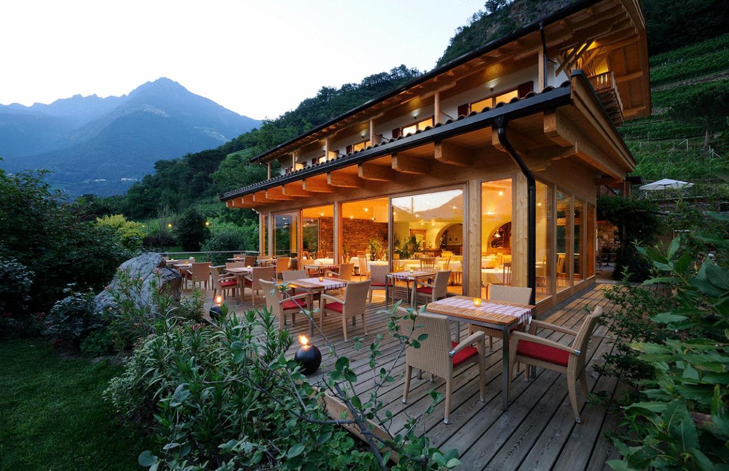 Hotel Garni Partaneshof Мерано Экстерьер фото