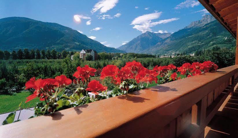 Hotel Garni Partaneshof Мерано Экстерьер фото